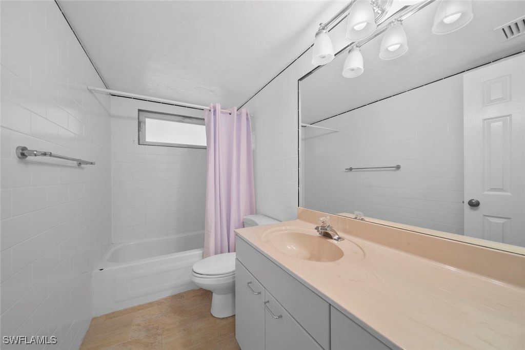 Sanibel, Florida, 33957, United States, 3 Bedrooms Bedrooms, ,2 BathroomsBathrooms,Residential,Forsale,1886340