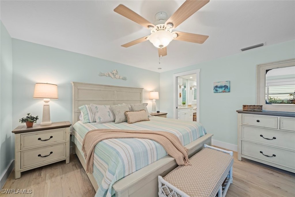 Sanibel, Florida, 33957, United States, 4 Bedrooms Bedrooms, ,3 BathroomsBathrooms,Residential,Forsale,1886342