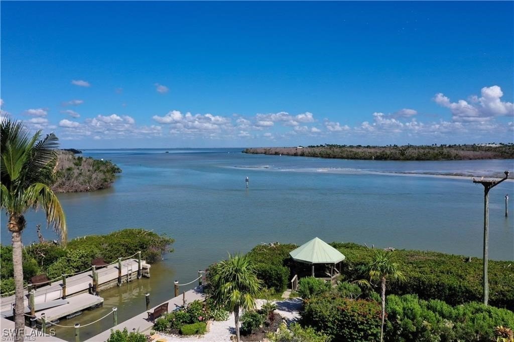 Captiva, Florida, 33924, United States, 6 Bedrooms Bedrooms, ,7.5 BathroomsBathrooms,Residential,Forsale,1886353