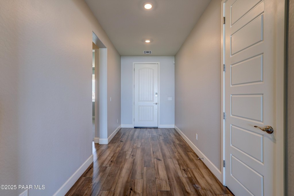 Prescott Valley, Arizona, 86315, United States, 3 Bedrooms Bedrooms, ,2 BathroomsBathrooms,Residential,Forsale,1903154