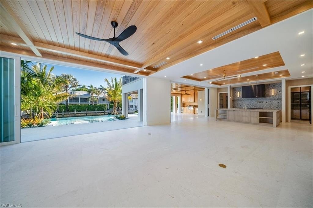 NAPLES, Florida, 34102, United States, 5 Bedrooms Bedrooms, ,5.5 BathroomsBathrooms,Residential,Forsale,1995082