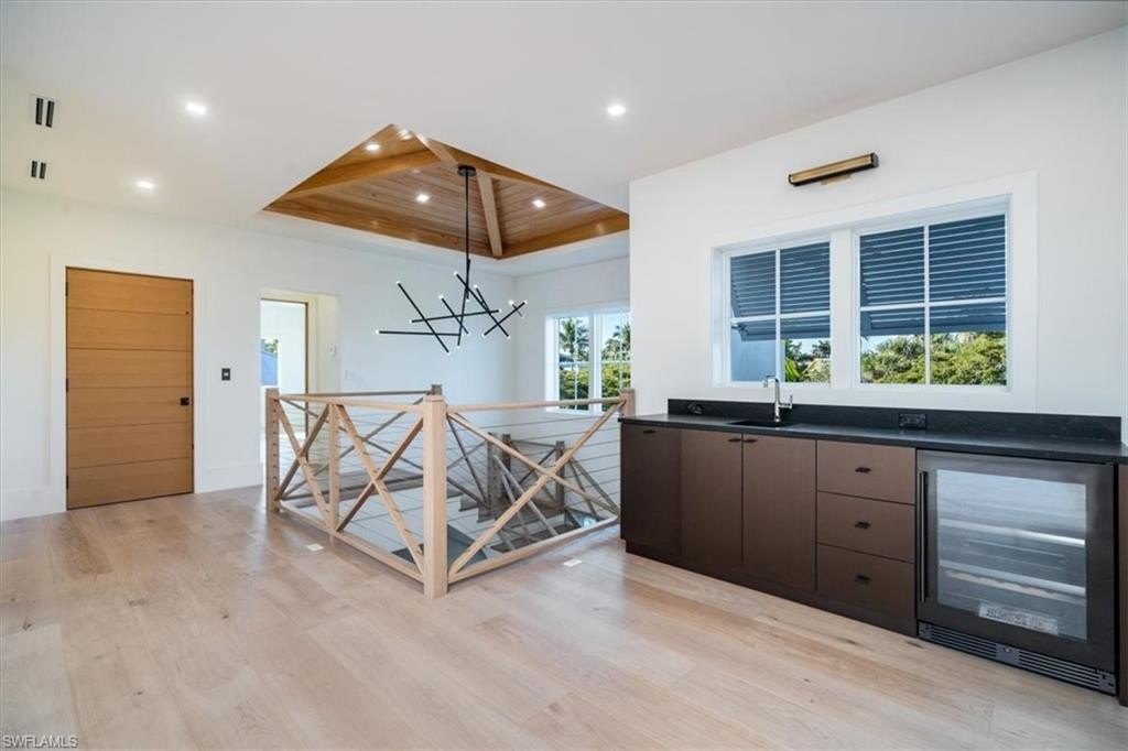 NAPLES, Florida, 34102, United States, 5 Bedrooms Bedrooms, ,5.5 BathroomsBathrooms,Residential,Forsale,1995082