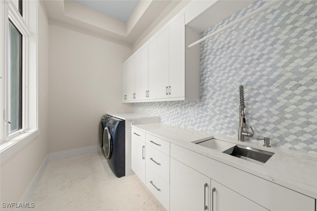 Sanibel, Florida, 33957, United States, 4 Bedrooms Bedrooms, ,4.5 BathroomsBathrooms,Residential,Forsale,1886382