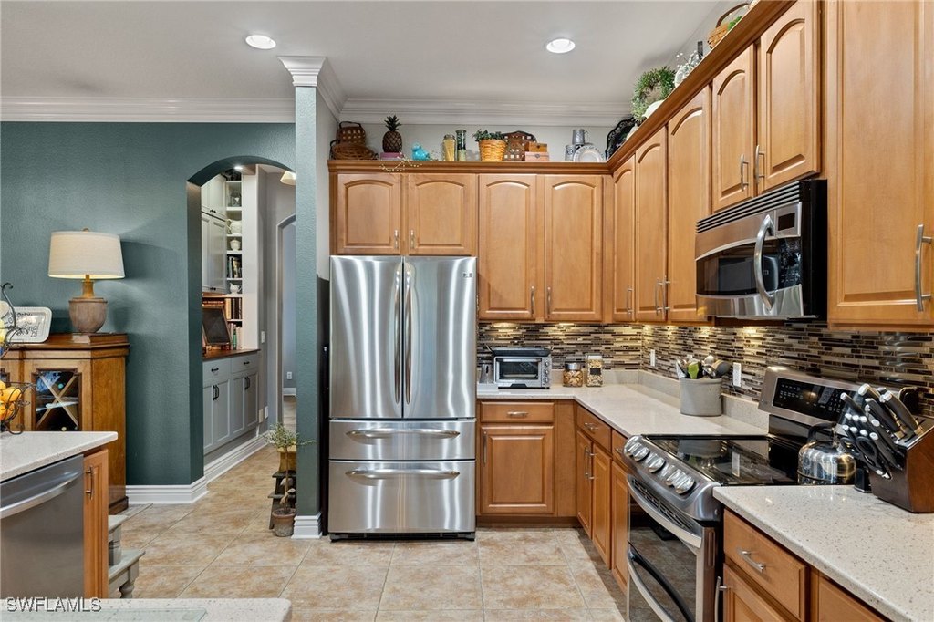 Fort Myers, Florida, 33905, United States, 5 Bedrooms Bedrooms, ,4.5 BathroomsBathrooms,Residential,Forsale,1971916