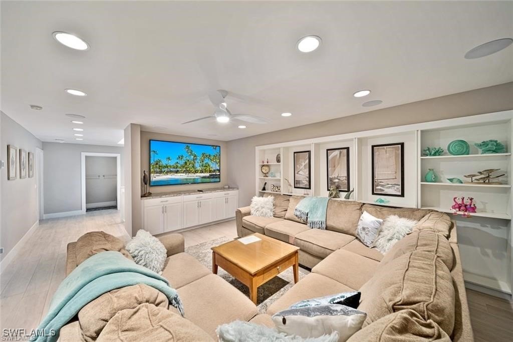 Captiva, Florida, 33924, United States, 6 Bedrooms Bedrooms, ,7.5 BathroomsBathrooms,Residential,Forsale,1886353