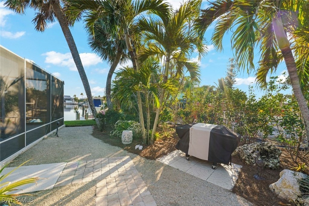 Sanibel, Florida, 33957, United States, 4 Bedrooms Bedrooms, ,3 BathroomsBathrooms,Residential,Forsale,1886342