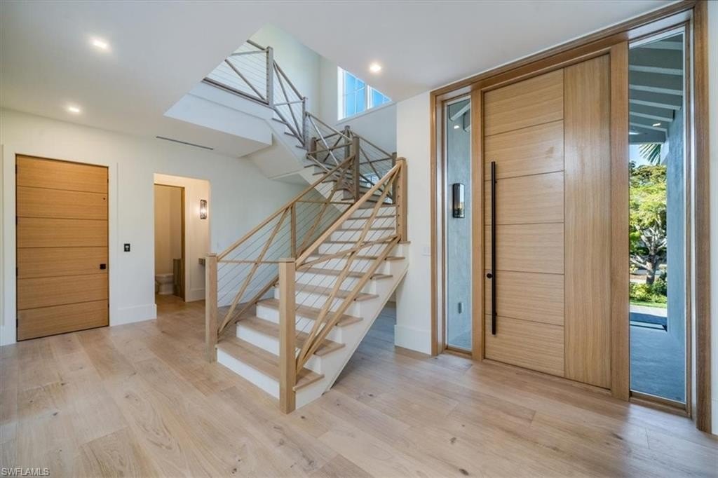 NAPLES, Florida, 34102, United States, 5 Bedrooms Bedrooms, ,5.5 BathroomsBathrooms,Residential,Forsale,1995082