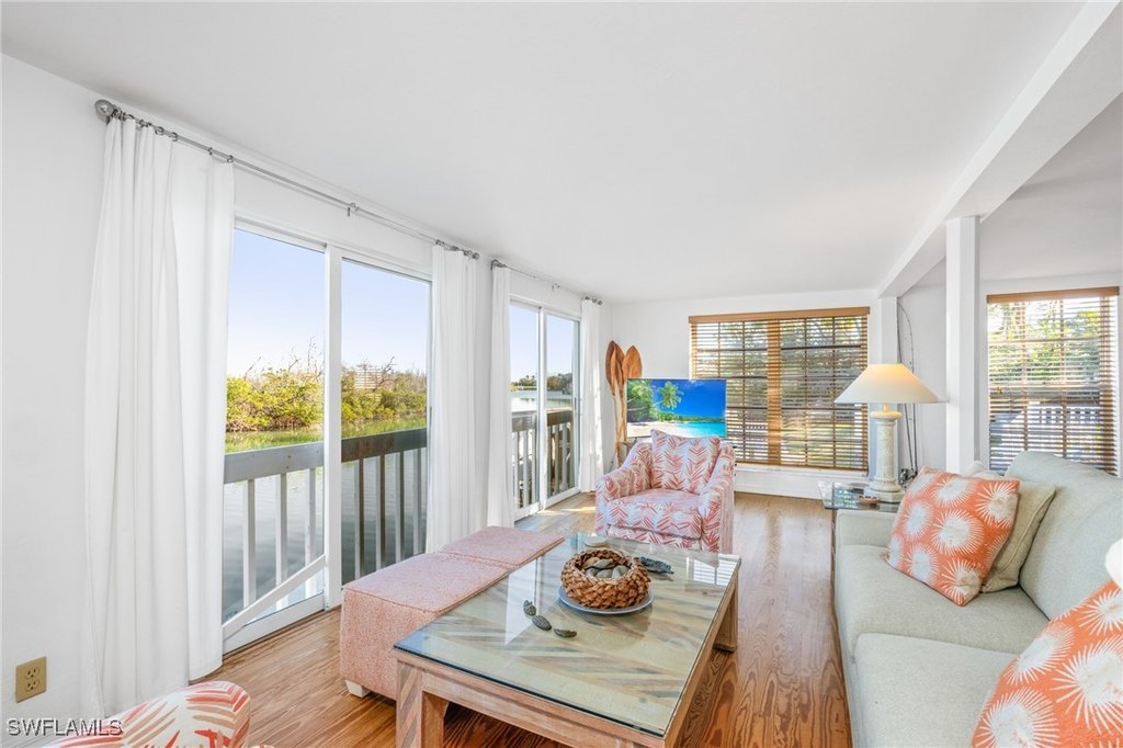 Captiva, Florida, 33924, United States, 6 Bedrooms Bedrooms, ,6.5 BathroomsBathrooms,Residential,Forsale,1886378