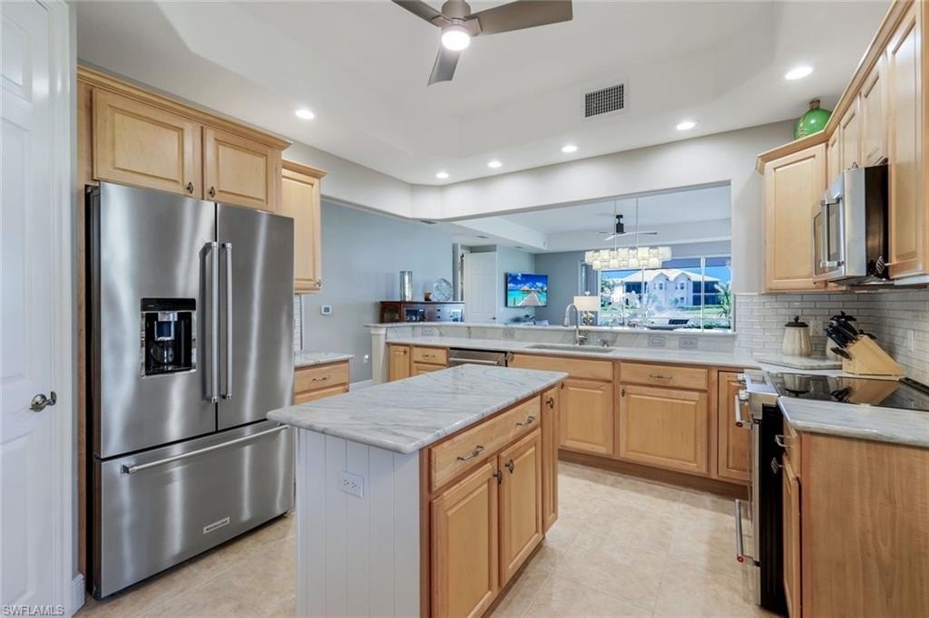 MIROMAR LAKES, Florida, 33913, United States, 2 Bedrooms Bedrooms, ,2.5 BathroomsBathrooms,Residential,Forsale,1904054