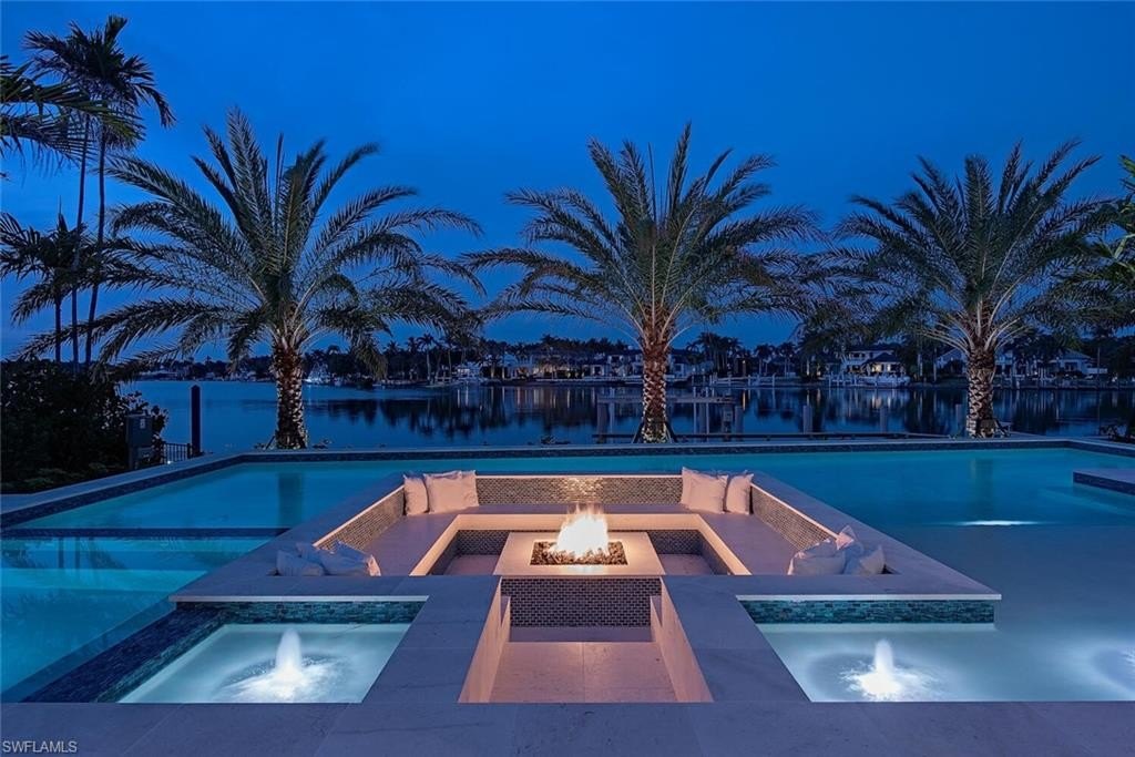 NAPLES, Florida, 34102, United States, 5 Bedrooms Bedrooms, ,6.5 BathroomsBathrooms,Residential,Forsale,1995081