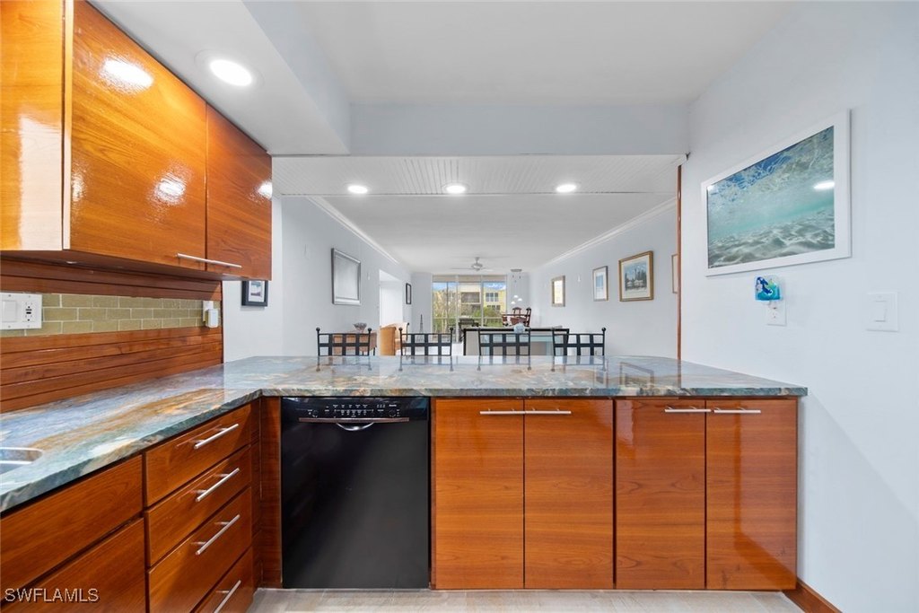 Sanibel, Florida, 33957, United States, 3 Bedrooms Bedrooms, ,2 BathroomsBathrooms,Residential,Forsale,1886340