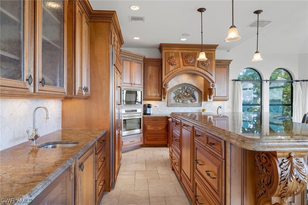 Captiva, Florida, 33924, United States, 5 Bedrooms Bedrooms, ,4.5 BathroomsBathrooms,Residential,Forsale,1971949