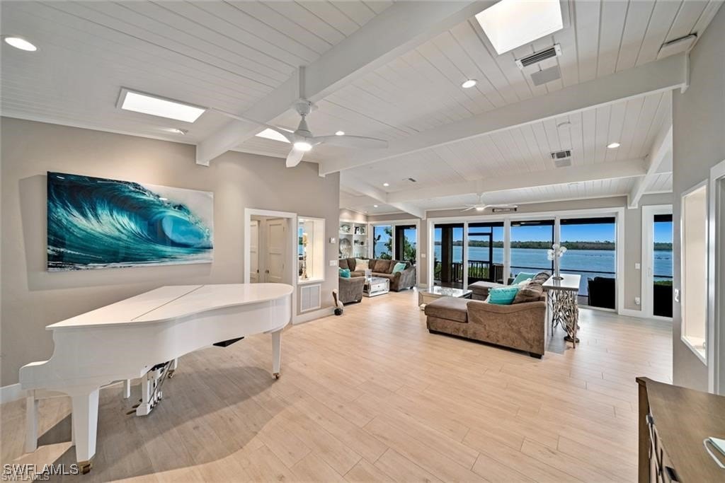 Captiva, Florida, 33924, United States, 6 Bedrooms Bedrooms, ,7.5 BathroomsBathrooms,Residential,Forsale,1886353