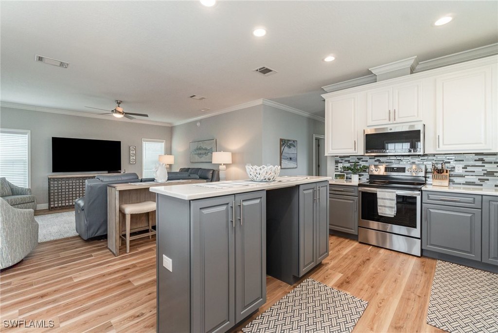 Fort Myers Beach, Florida, 33931, United States, 2 Bedrooms Bedrooms, ,2 BathroomsBathrooms,Residential,Forsale,2004772