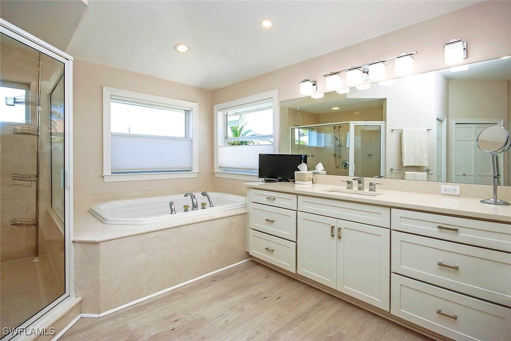 Sanibel, Florida, 33957, United States, 3 Bedrooms Bedrooms, ,3.5 BathroomsBathrooms,Residential,Forsale,1971941