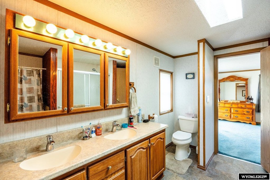 Buffalo, Wyoming, 82834, United States, 3 Bedrooms Bedrooms, ,3 BathroomsBathrooms,Residential,Forsale,1963296