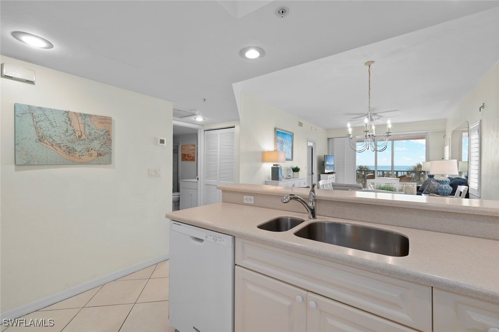 Sanibel, Florida, 33957, United States, 2 Bedrooms Bedrooms, ,2 BathroomsBathrooms,Residential,Forsale,1886402