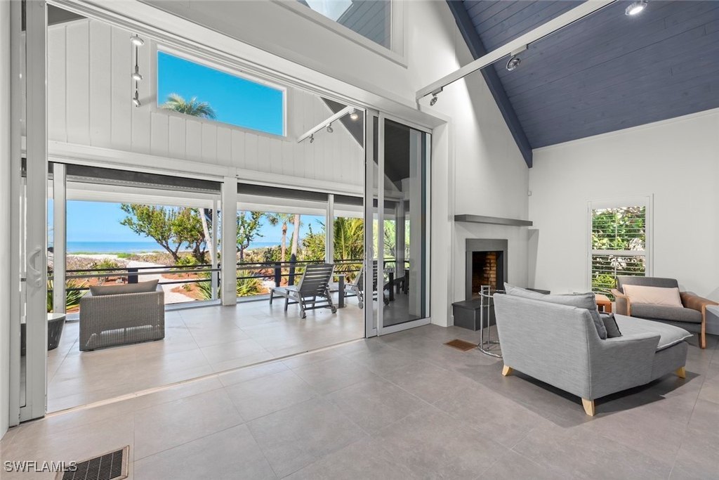 Captiva, Florida, 33924, United States, 5 Bedrooms Bedrooms, ,4.5 BathroomsBathrooms,Residential,Forsale,1886344