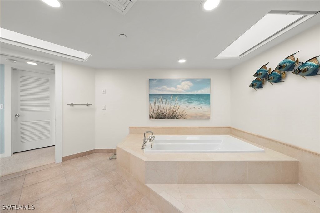 Captiva, Florida, 33924, United States, 3 Bedrooms Bedrooms, ,3 BathroomsBathrooms,Residential,Forsale,1886389