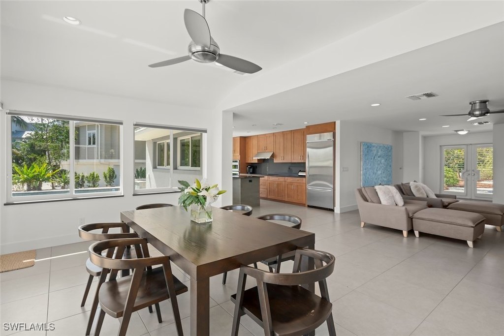 Captiva, Florida, 33924, United States, 3 Bedrooms Bedrooms, ,3.5 BathroomsBathrooms,Residential,Forsale,1886393