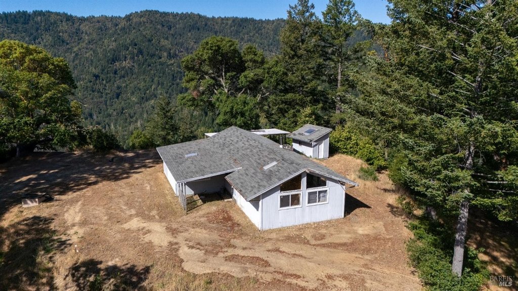 Cloverdale, California, 95448, United States, 3 Bedrooms Bedrooms, ,1 BathroomBathrooms,Residential,Forsale,1953121