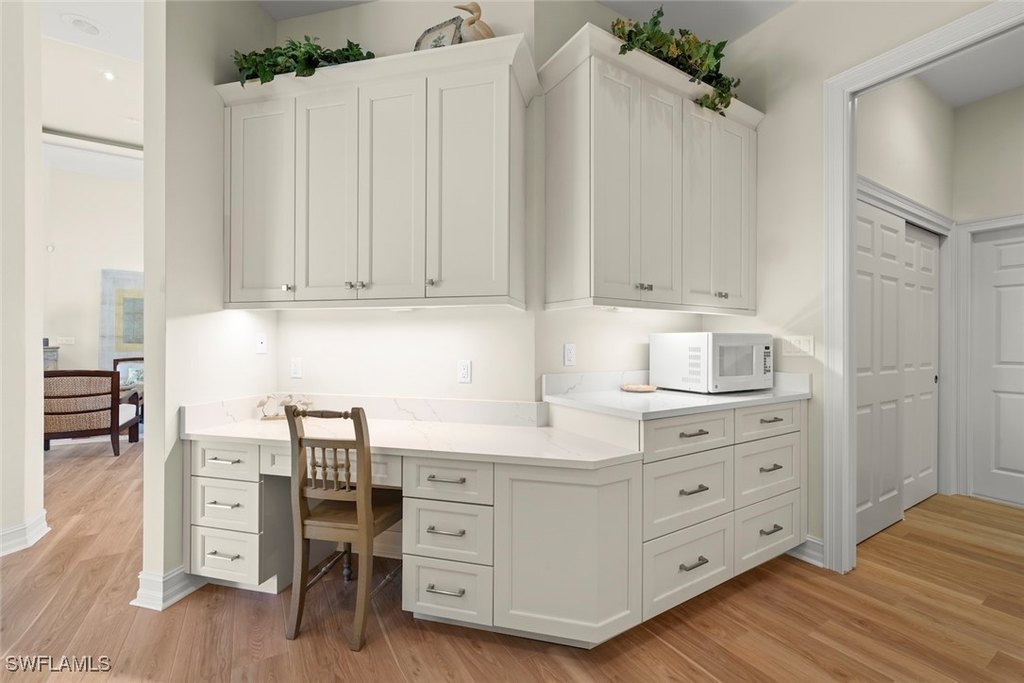 Sanibel, Florida, 33957, United States, 4 Bedrooms Bedrooms, ,3 BathroomsBathrooms,Residential,Forsale,1886413