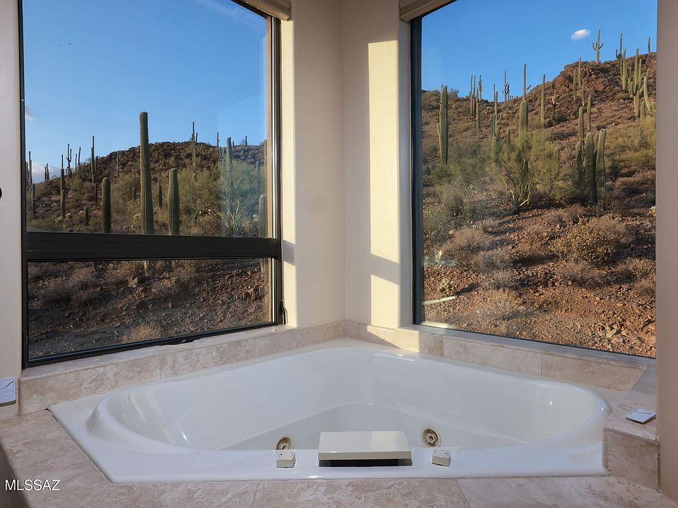 Tucson, Arizona, 85745, United States, 4 Bedrooms Bedrooms, ,3 BathroomsBathrooms,Residential,Forsale,1893884