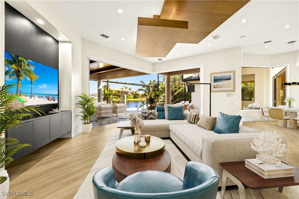 Fort Myers, Florida, 33908, United States, 4 Bedrooms Bedrooms, ,4.5 BathroomsBathrooms,Residential,Forsale,1971948