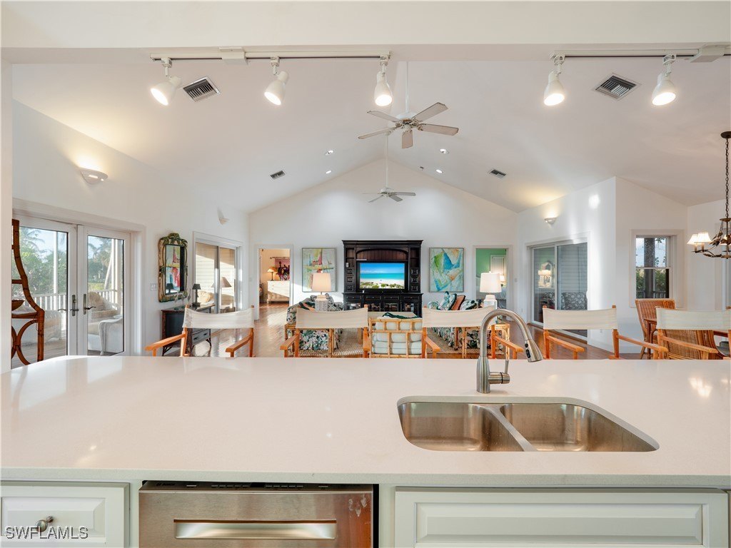 Captiva, Florida, 33924, United States, 3 Bedrooms Bedrooms, ,3 BathroomsBathrooms,Residential,Forsale,1971946