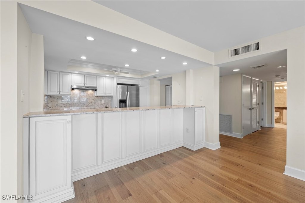 Sanibel, Florida, 33957, United States, 2 Bedrooms Bedrooms, ,2 BathroomsBathrooms,Residential,Forsale,1886373