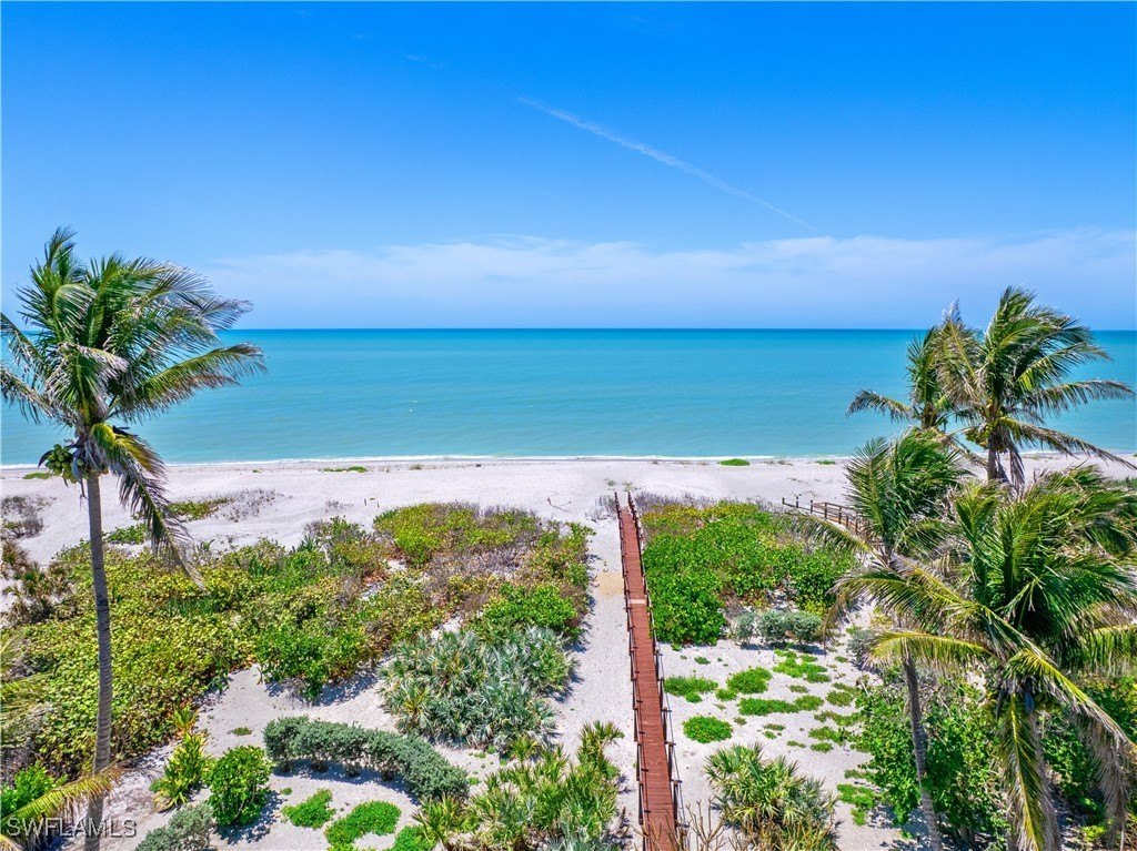Captiva, Florida, 33924, United States, 5 Bedrooms Bedrooms, ,5.5 BathroomsBathrooms,Residential,Forsale,1971943