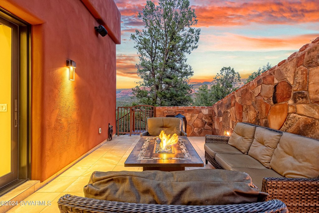 Sedona, Arizona, 86336, United States, 6 Bedrooms Bedrooms, ,7 BathroomsBathrooms,Residential,Forsale,1883882