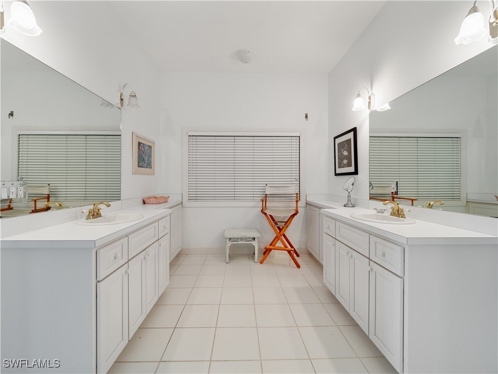 Captiva, Florida, 33924, United States, 3 Bedrooms Bedrooms, ,3 BathroomsBathrooms,Residential,Forsale,1971946