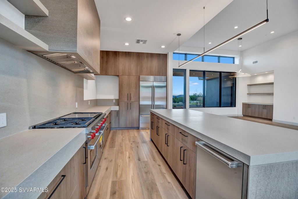 Sedona, Arizona, 86336, United States, 5 Bedrooms Bedrooms, ,5 BathroomsBathrooms,Residential,Forsale,1919195