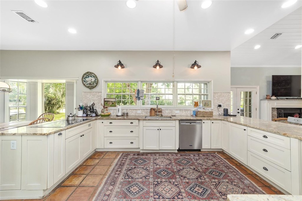 MORRISTON, Florida, 32668, United States, 4 Bedrooms Bedrooms, ,2.5 BathroomsBathrooms,Residential,Forsale,1993988