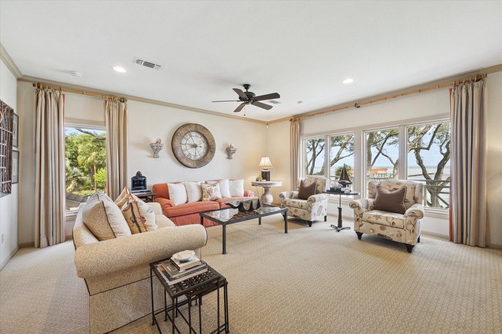 La Porte, Texas, 77571, United States, 5 Bedrooms Bedrooms, ,5.5 BathroomsBathrooms,Residential,Forsale,1954149