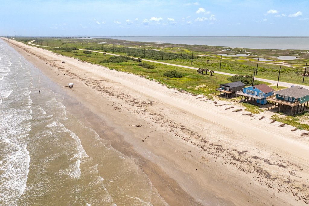 Freeport, Texas, 77541, United States, 3 Bedrooms Bedrooms, ,2 BathroomsBathrooms,Residential,Forsale,1889085