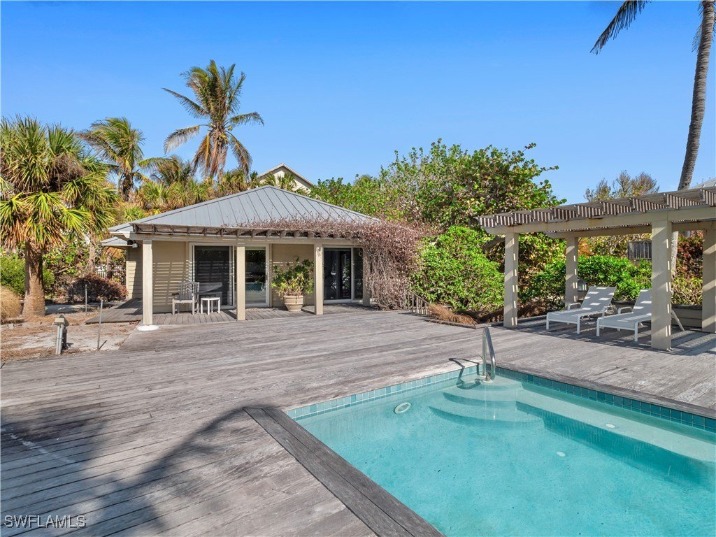 Captiva, Florida, 33924, United States, 5 Bedrooms Bedrooms, ,5.5 BathroomsBathrooms,Residential,Forsale,1971945