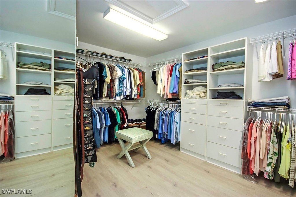 Sanibel, Florida, 33957, United States, 3 Bedrooms Bedrooms, ,3.5 BathroomsBathrooms,Residential,Forsale,1971941