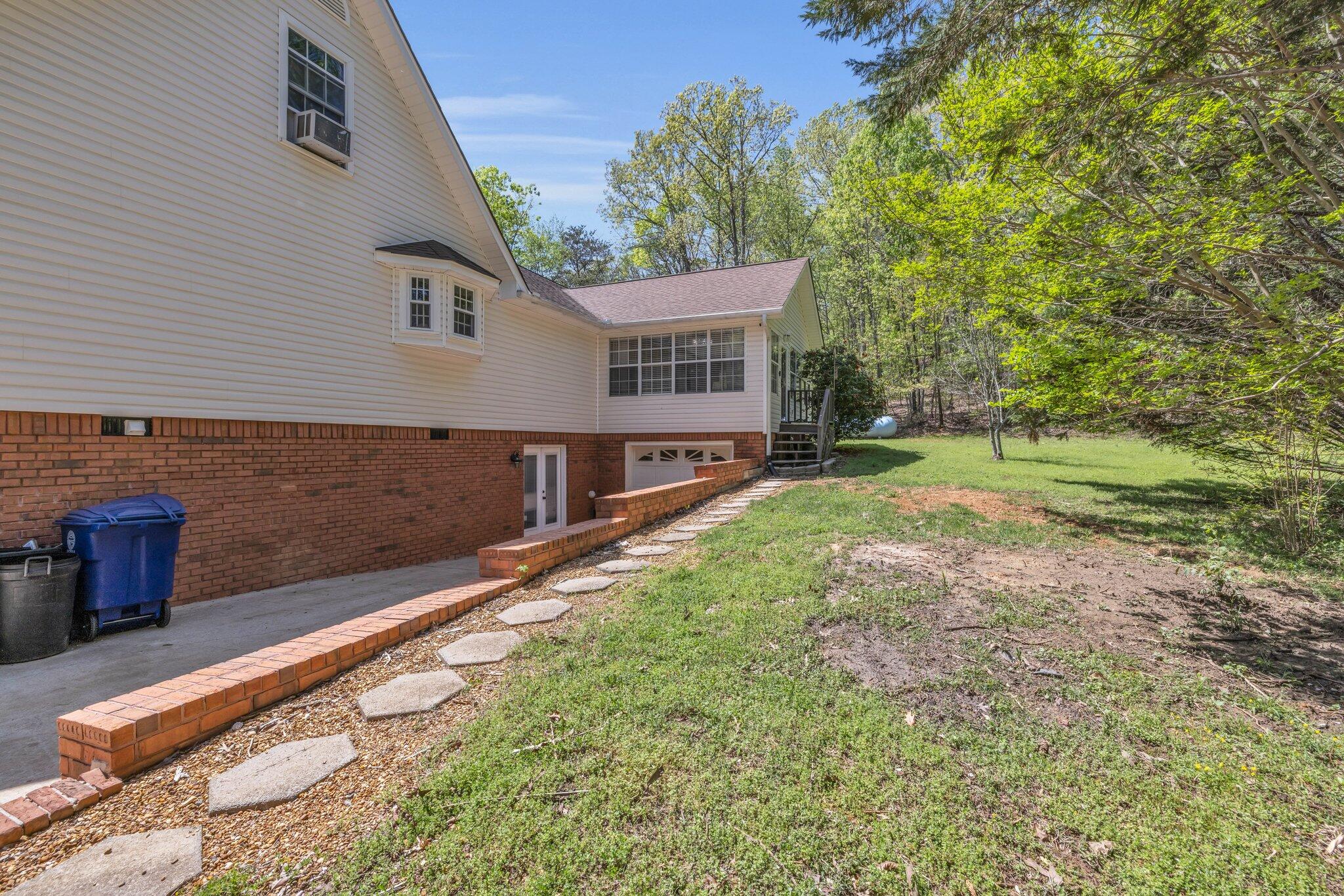 Chattanooga, Tennessee, 37419, United States, 4 Bedrooms Bedrooms, ,3 BathroomsBathrooms,Residential,Forsale,1894443