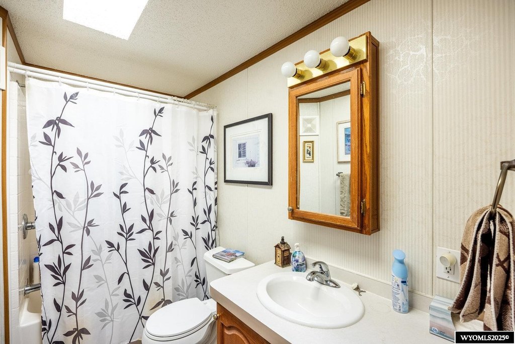 Buffalo, Wyoming, 82834, United States, 3 Bedrooms Bedrooms, ,3 BathroomsBathrooms,Residential,Forsale,1963296