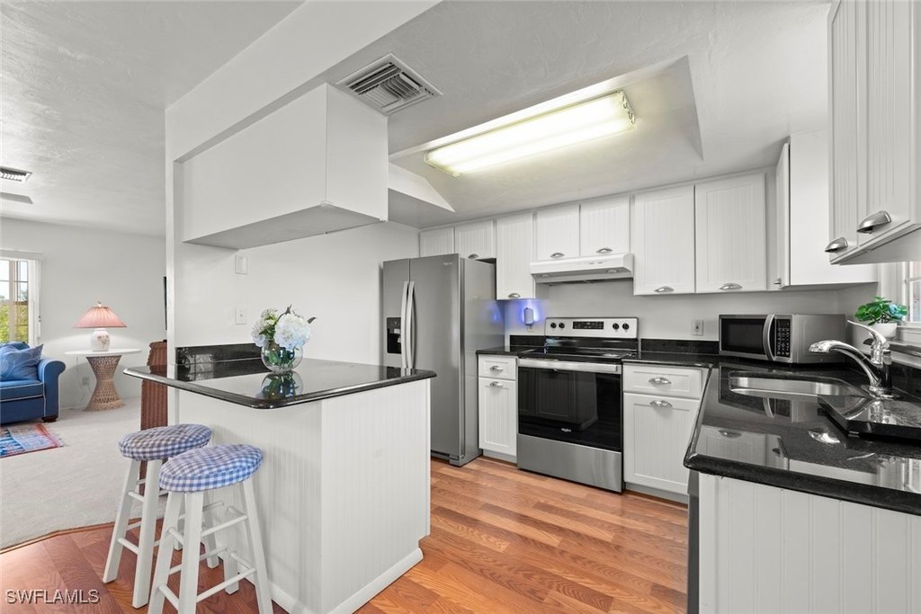 Sanibel, Florida, 33957, United States, 2 Bedrooms Bedrooms, ,2 BathroomsBathrooms,Residential,Forsale,1886369