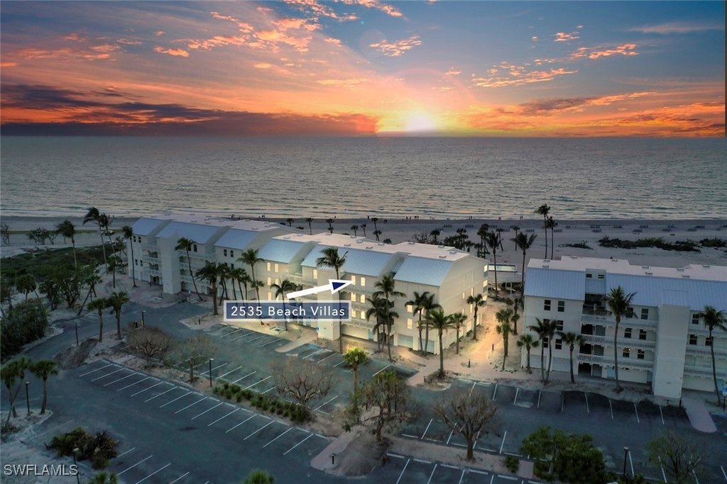 Captiva, Florida, 33924, United States, 4 Bedrooms Bedrooms, ,3 BathroomsBathrooms,Residential,Forsale,1886375