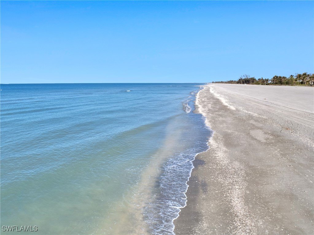 Captiva, Florida, 33924, United States, 5 Bedrooms Bedrooms, ,5.5 BathroomsBathrooms,Residential,Forsale,1971945