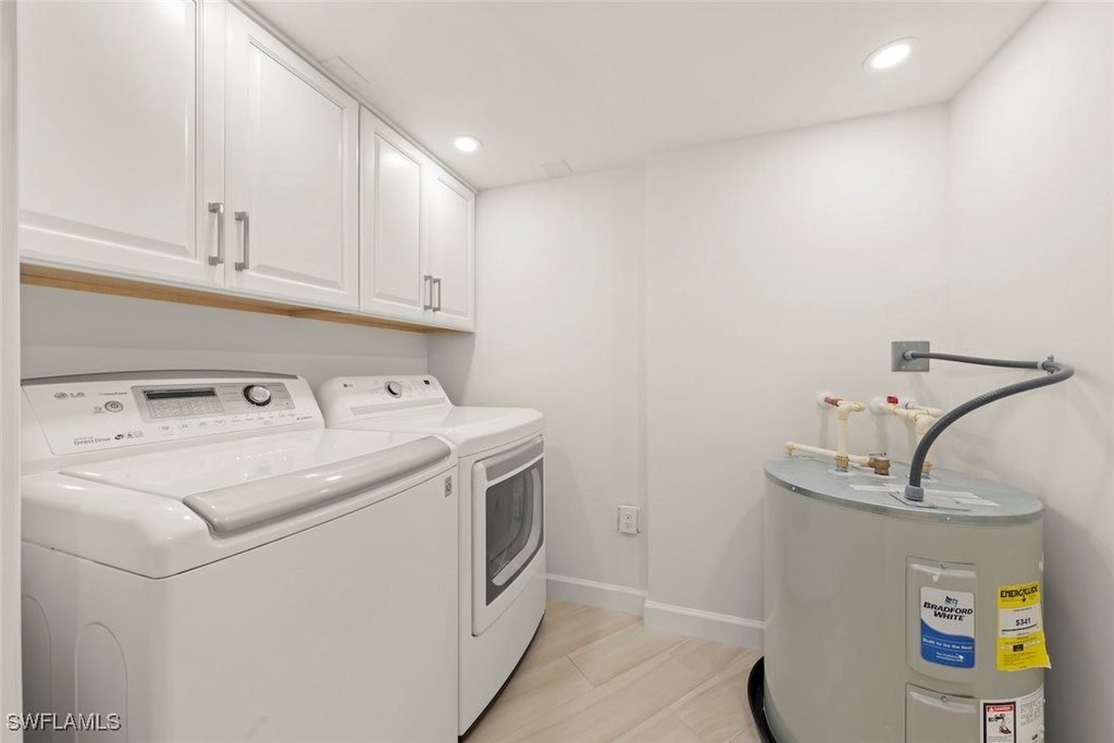 Sanibel, Florida, 33957, United States, 2 Bedrooms Bedrooms, ,2 BathroomsBathrooms,Residential,Forsale,1886387