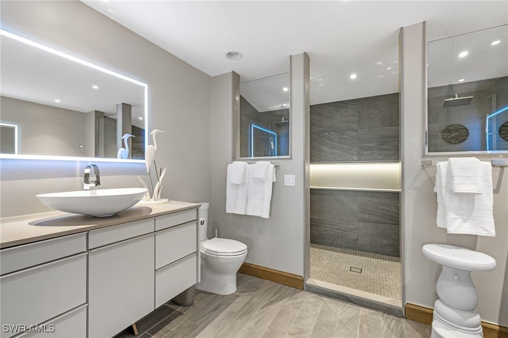 Sanibel, Florida, 33957, United States, 4 Bedrooms Bedrooms, ,4.5 BathroomsBathrooms,Residential,Forsale,1971933