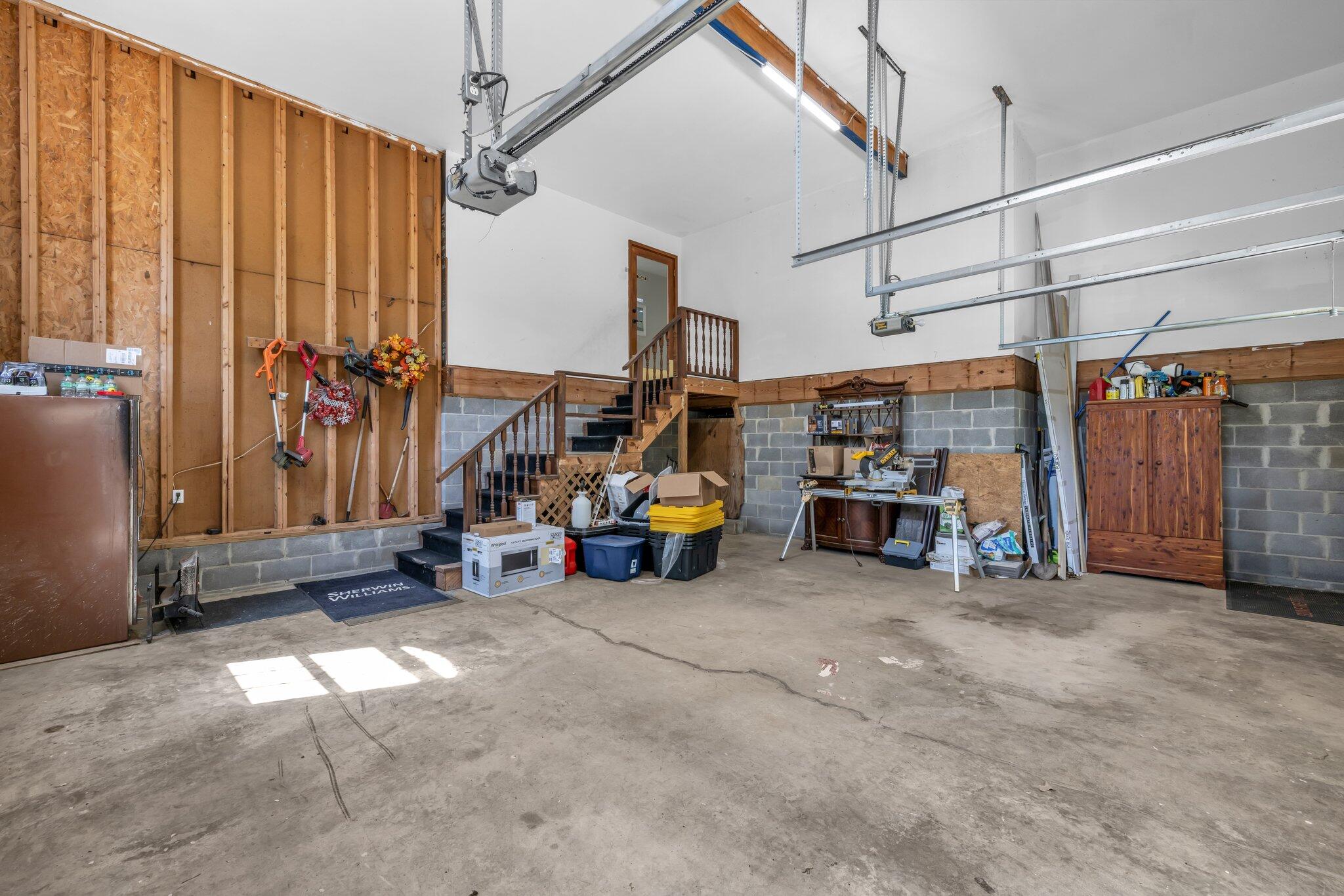 Chattanooga, Tennessee, 37419, United States, 4 Bedrooms Bedrooms, ,3 BathroomsBathrooms,Residential,Forsale,1894443