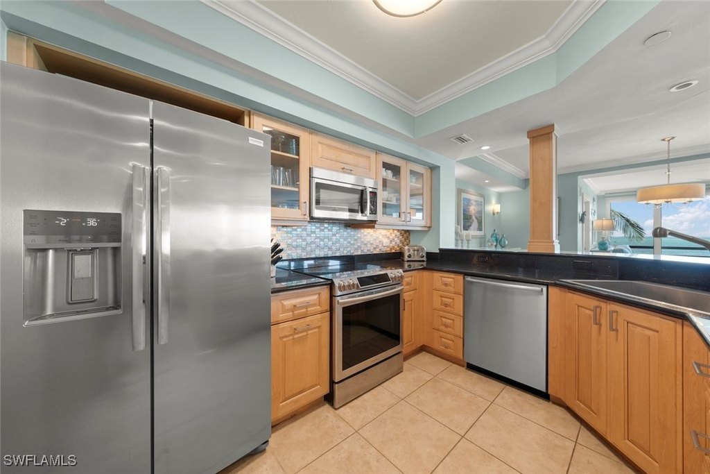 Captiva, Florida, 33924, United States, 3 Bedrooms Bedrooms, ,3 BathroomsBathrooms,Residential,Forsale,1886389