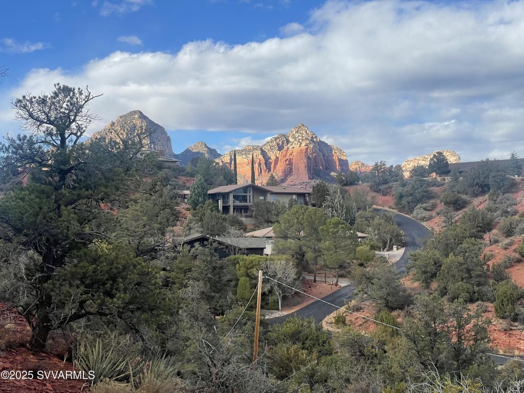 Sedona, Arizona, 86336, United States, 3 Bedrooms Bedrooms, ,4 BathroomsBathrooms,Residential,Forsale,1990081