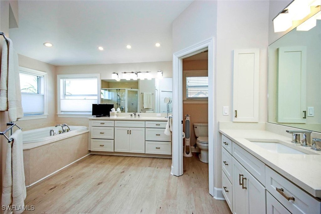 Sanibel, Florida, 33957, United States, 3 Bedrooms Bedrooms, ,3.5 BathroomsBathrooms,Residential,Forsale,1971941